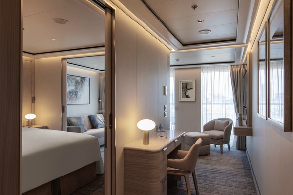 Silversea, Silver Ray, Premium Medallion Suite Living Room ©Silversea Cruises Ltd.jpg